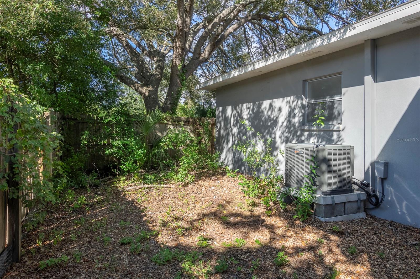 Image 28 of 30 For 7670 8th Street N