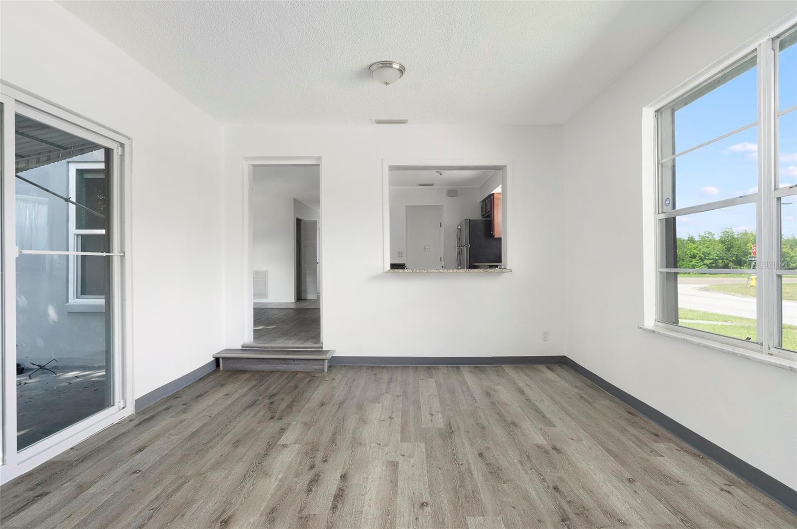Image 3 of 30 For 7670 8th Street N