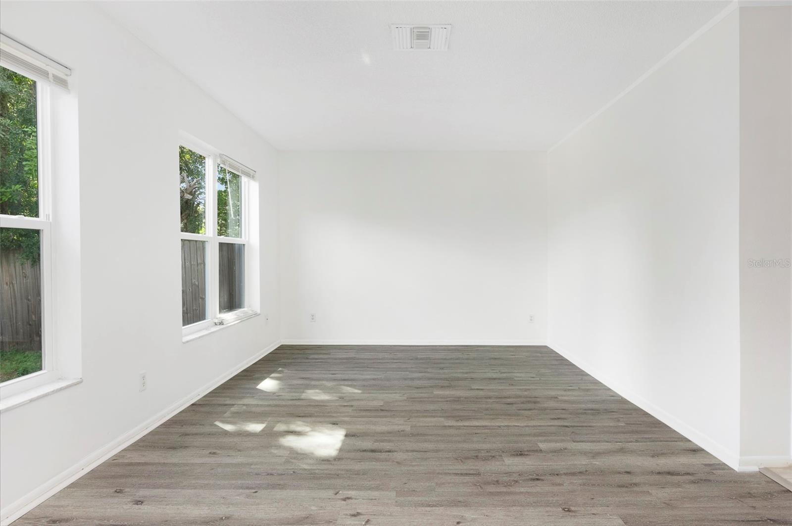 Image 9 of 30 For 7670 8th Street N