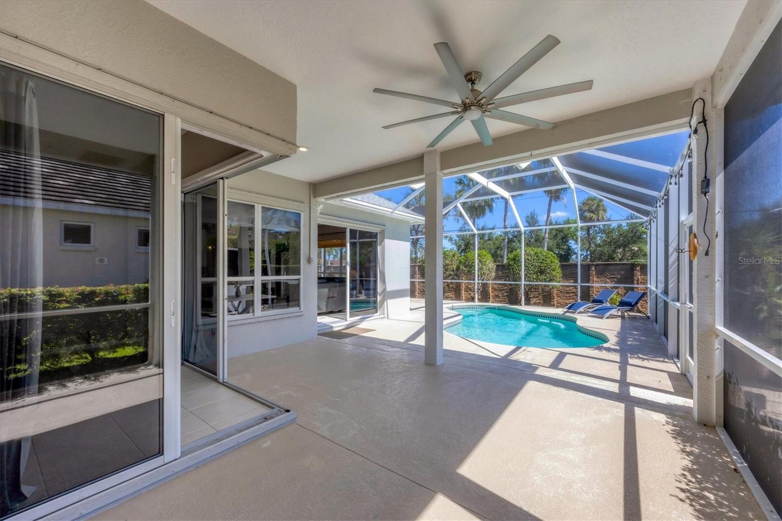 Image 18 of 74 For 159 Americas Cup Boulevard