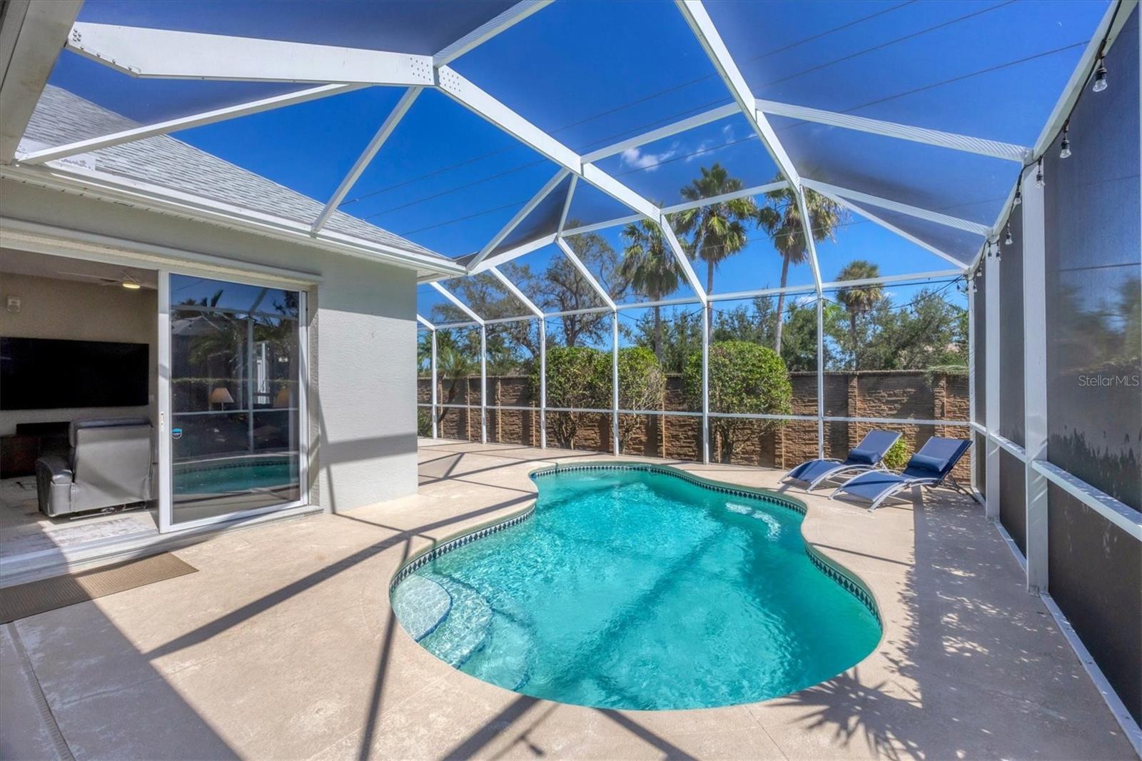 Image 19 of 74 For 159 Americas Cup Boulevard