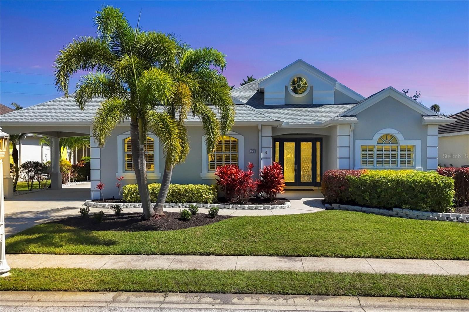 Image 2 of 74 For 159 Americas Cup Boulevard