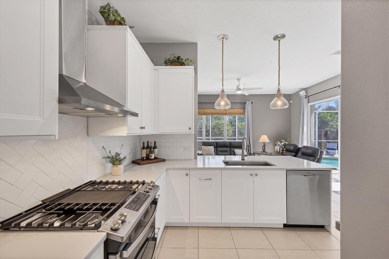 Image 29 of 74 For 159 Americas Cup Boulevard