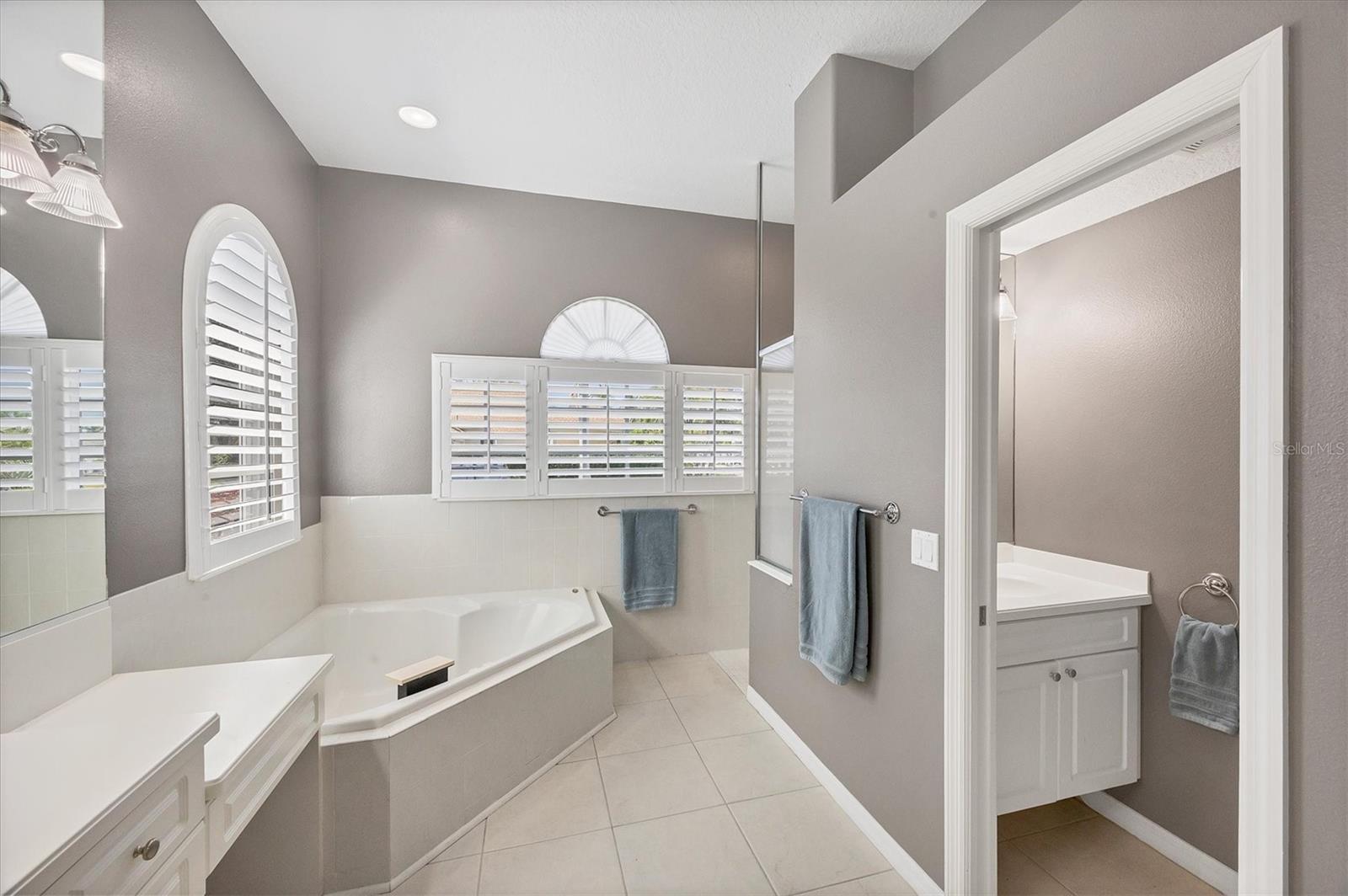 Image 36 of 74 For 159 Americas Cup Boulevard