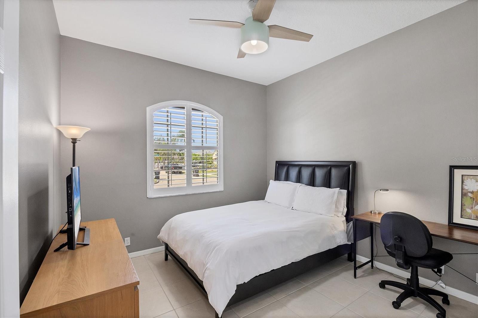 Image 38 of 74 For 159 Americas Cup Boulevard