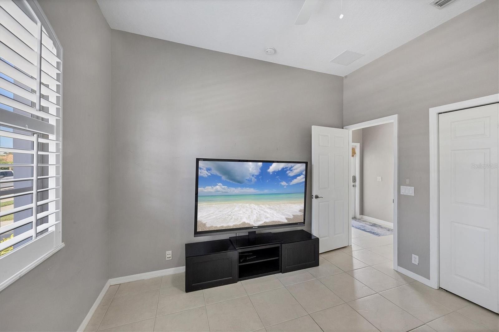 Image 43 of 74 For 159 Americas Cup Boulevard