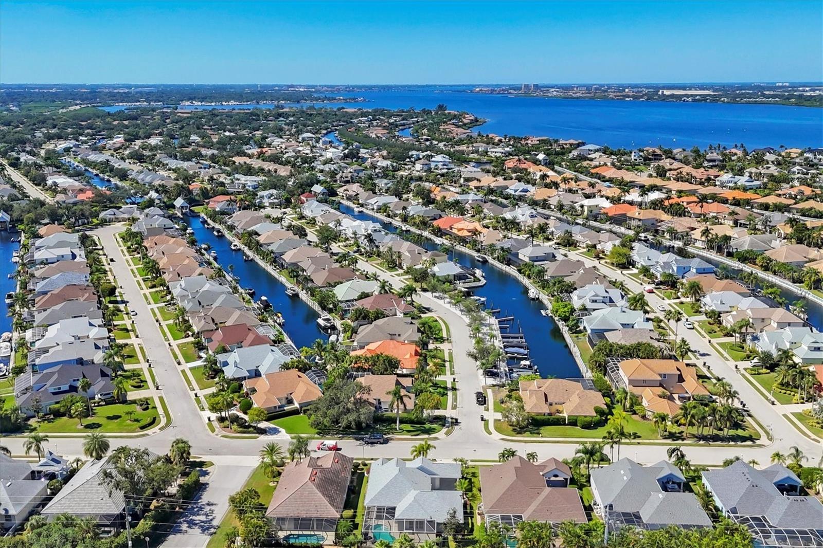 Image 54 of 74 For 159 Americas Cup Boulevard