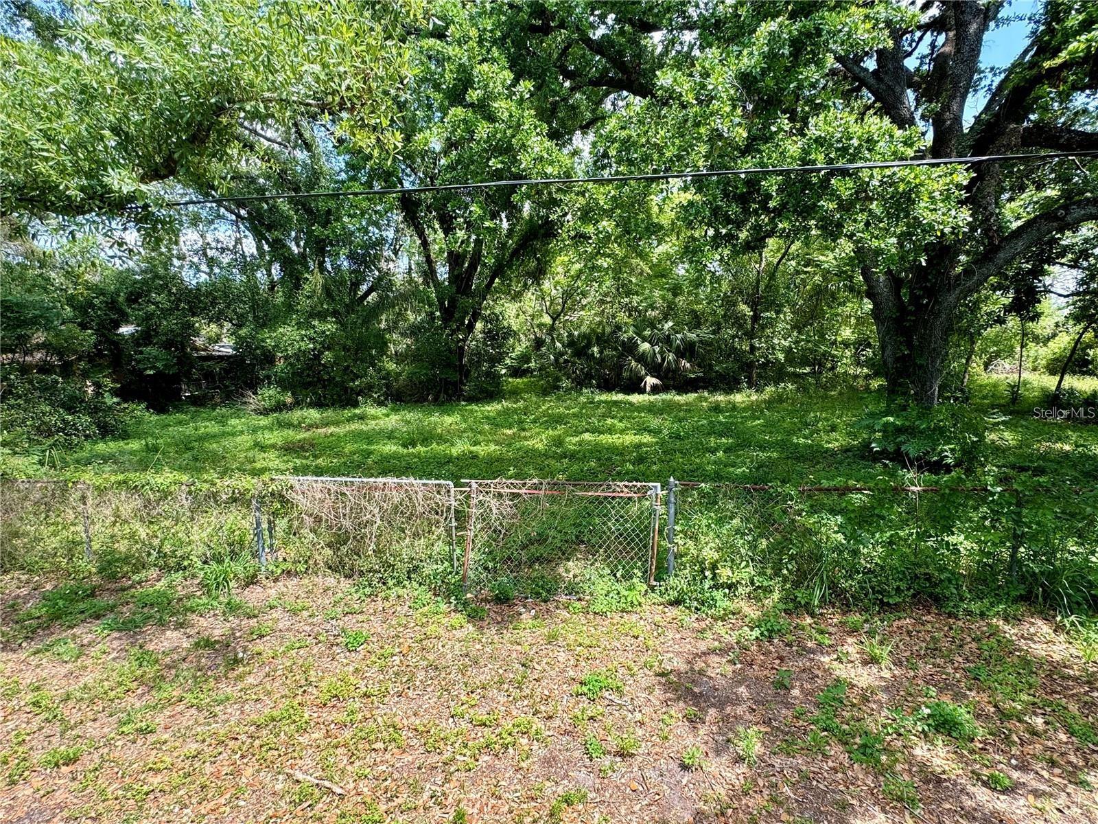 Image 3 of 4 For 8715 Temple Avenue