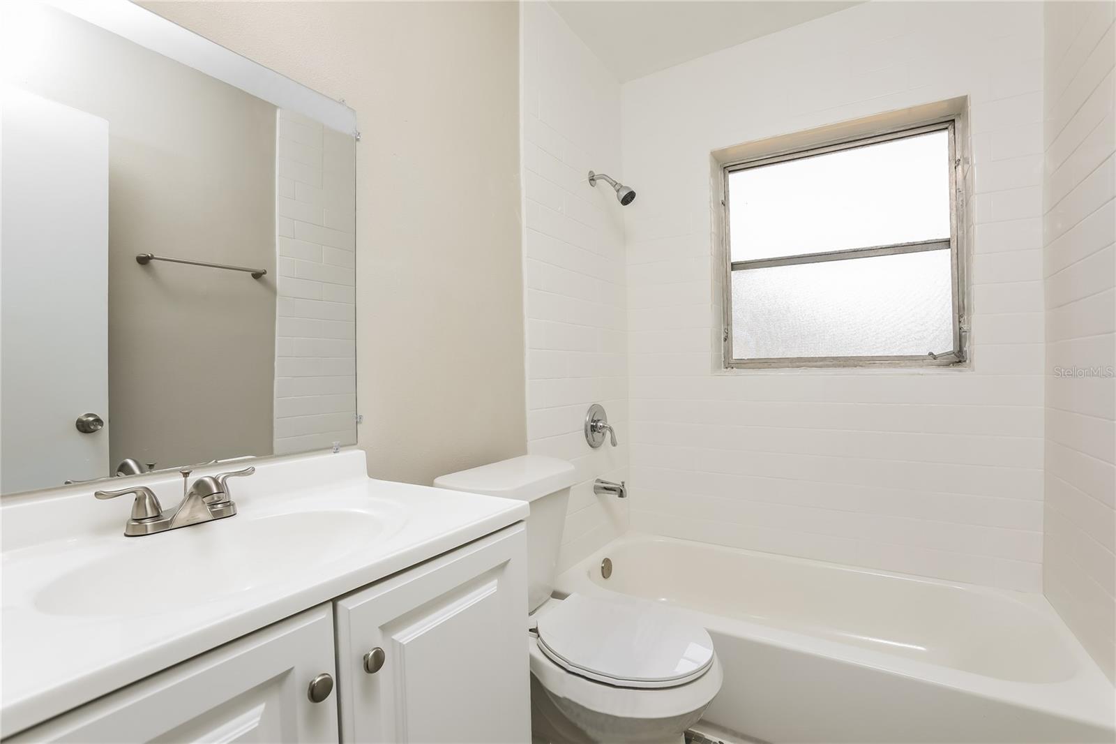 Image 13 of 16 For 1380 Gainesville Drive