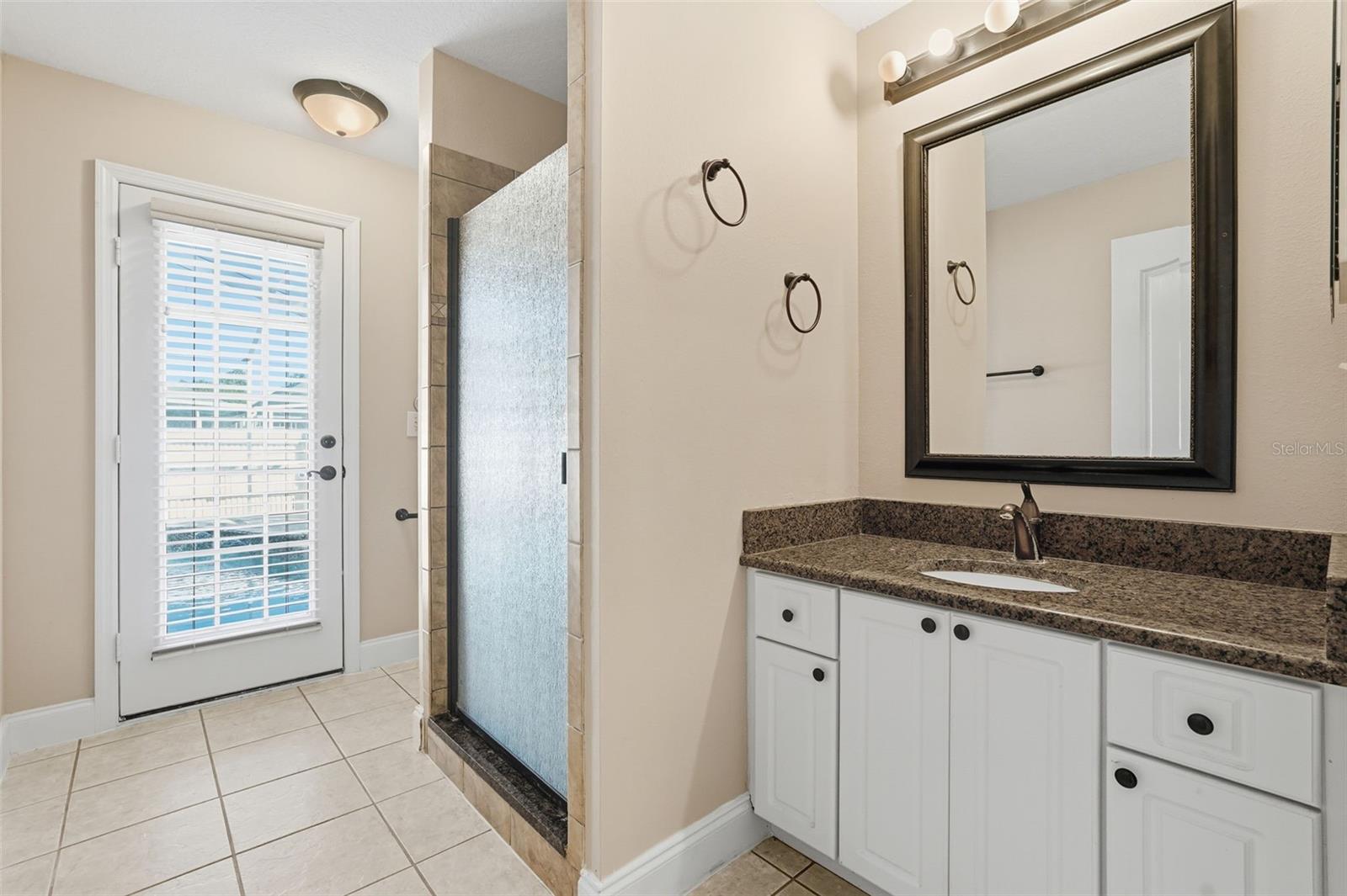 Listing photo id 46 for 2213 Towering Oaks Circle