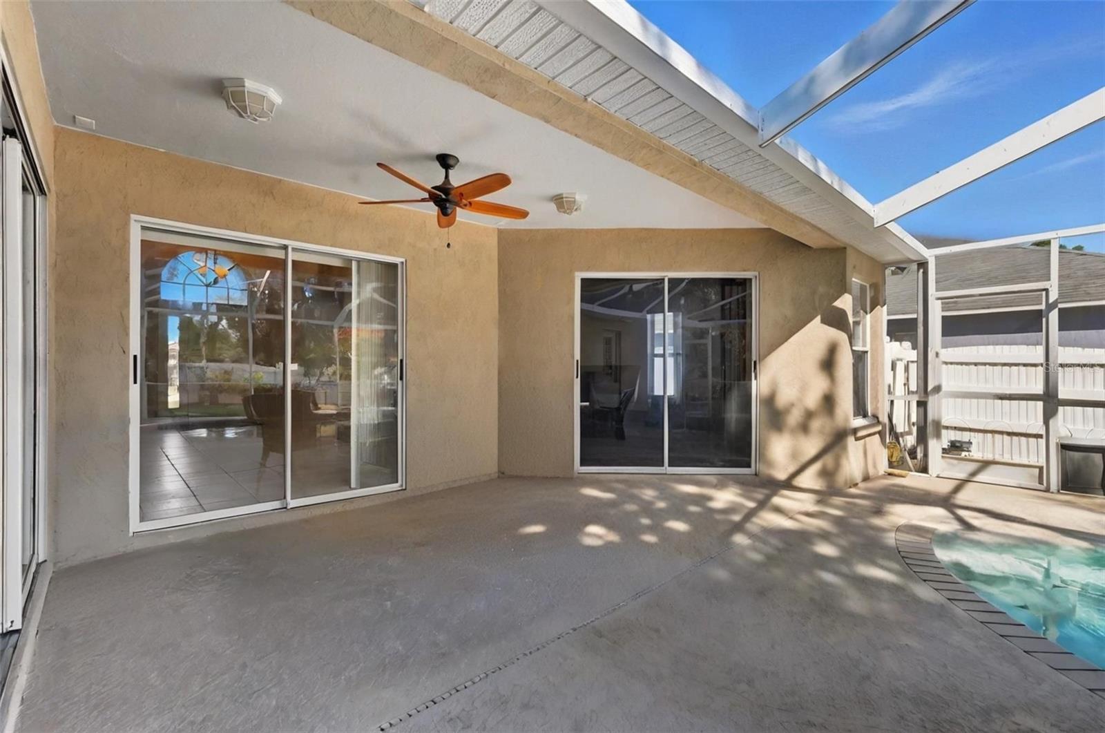Listing photo id 48 for 2213 Towering Oaks Circle