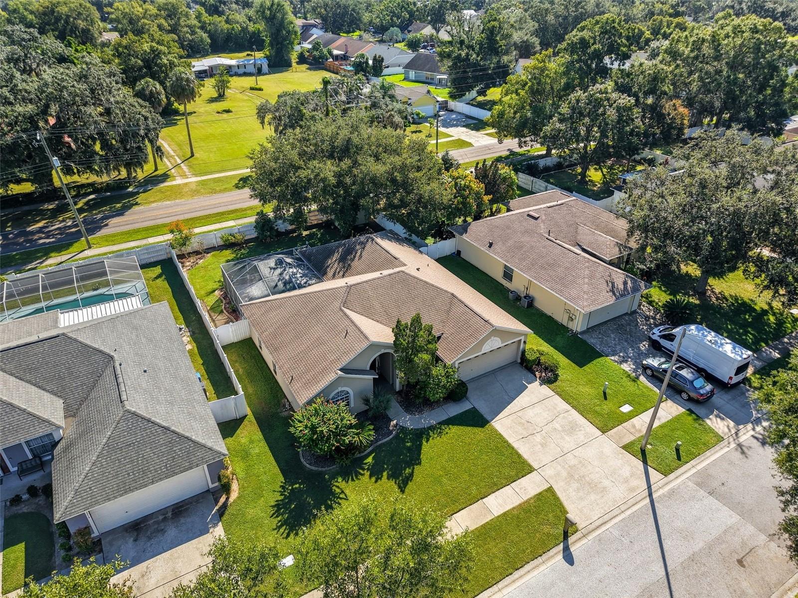 Listing photo id 57 for 2213 Towering Oaks Circle