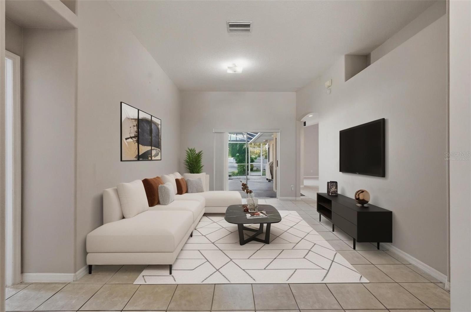 Listing photo id 4 for 2213 Towering Oaks Circle