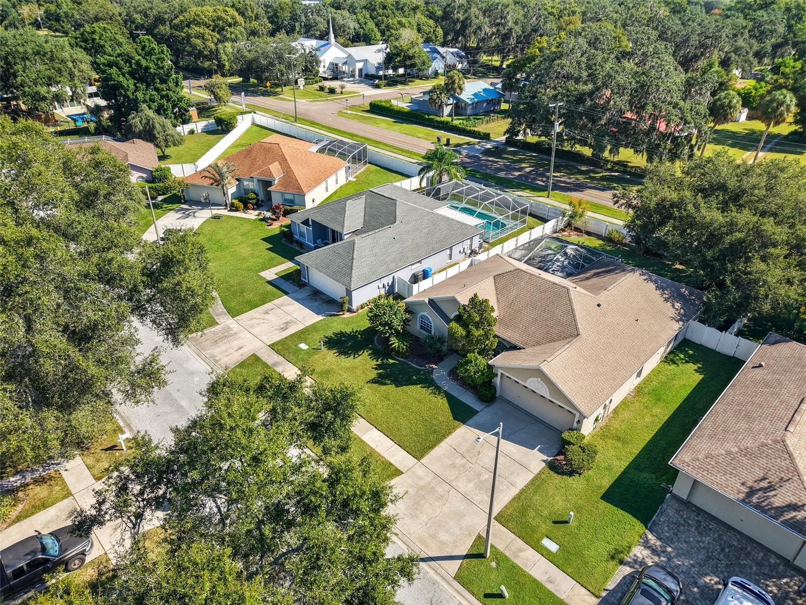 Listing photo id 58 for 2213 Towering Oaks Circle