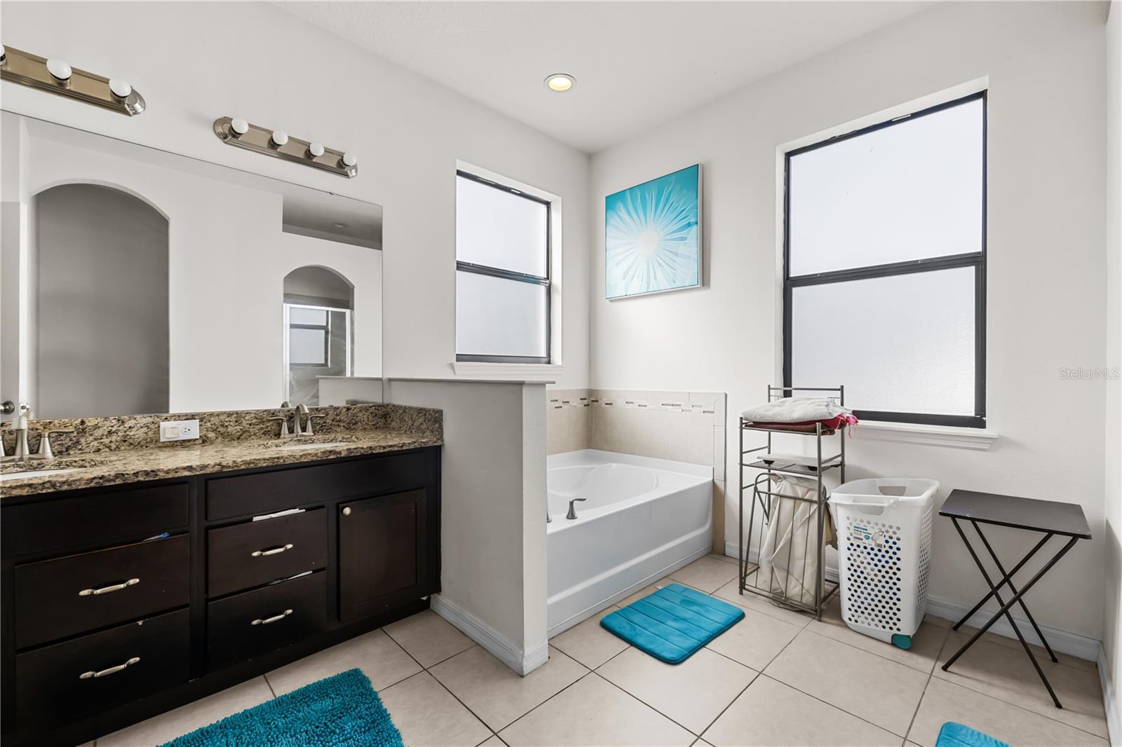 Image 24 of 41 For 11841 Thicket Wood Drive