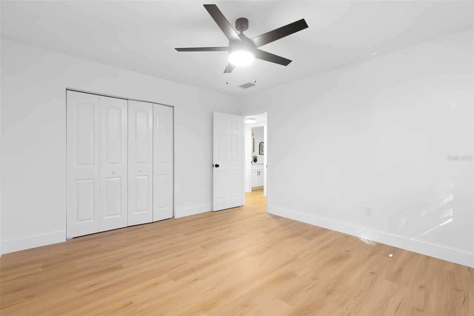 Image 23 of 29 For 145 Velma Drive W