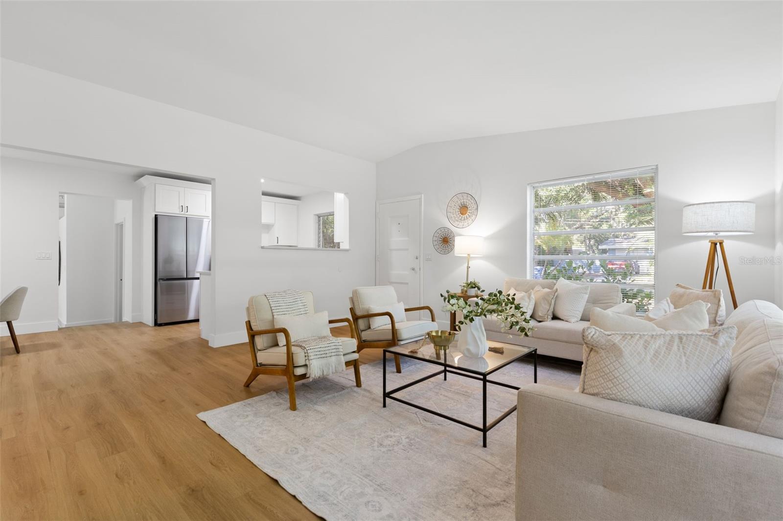 Image 5 of 29 For 145 Velma Drive W