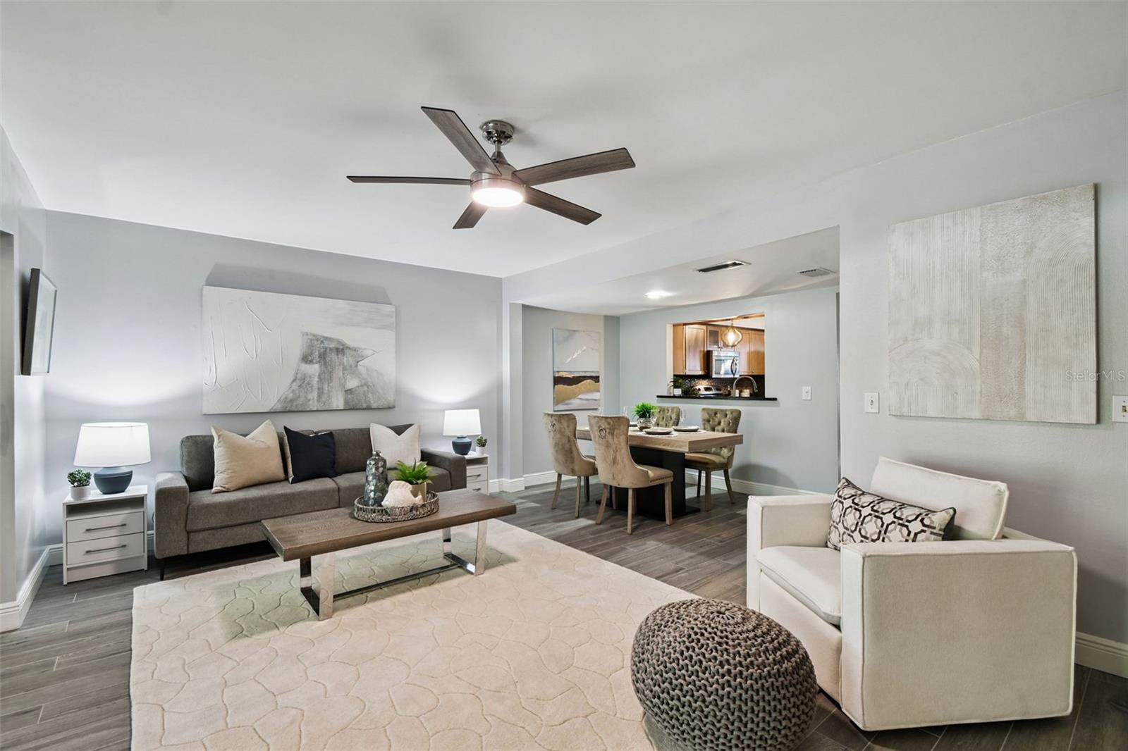 Listing photo id 11 for 2553 Maryland Avenue