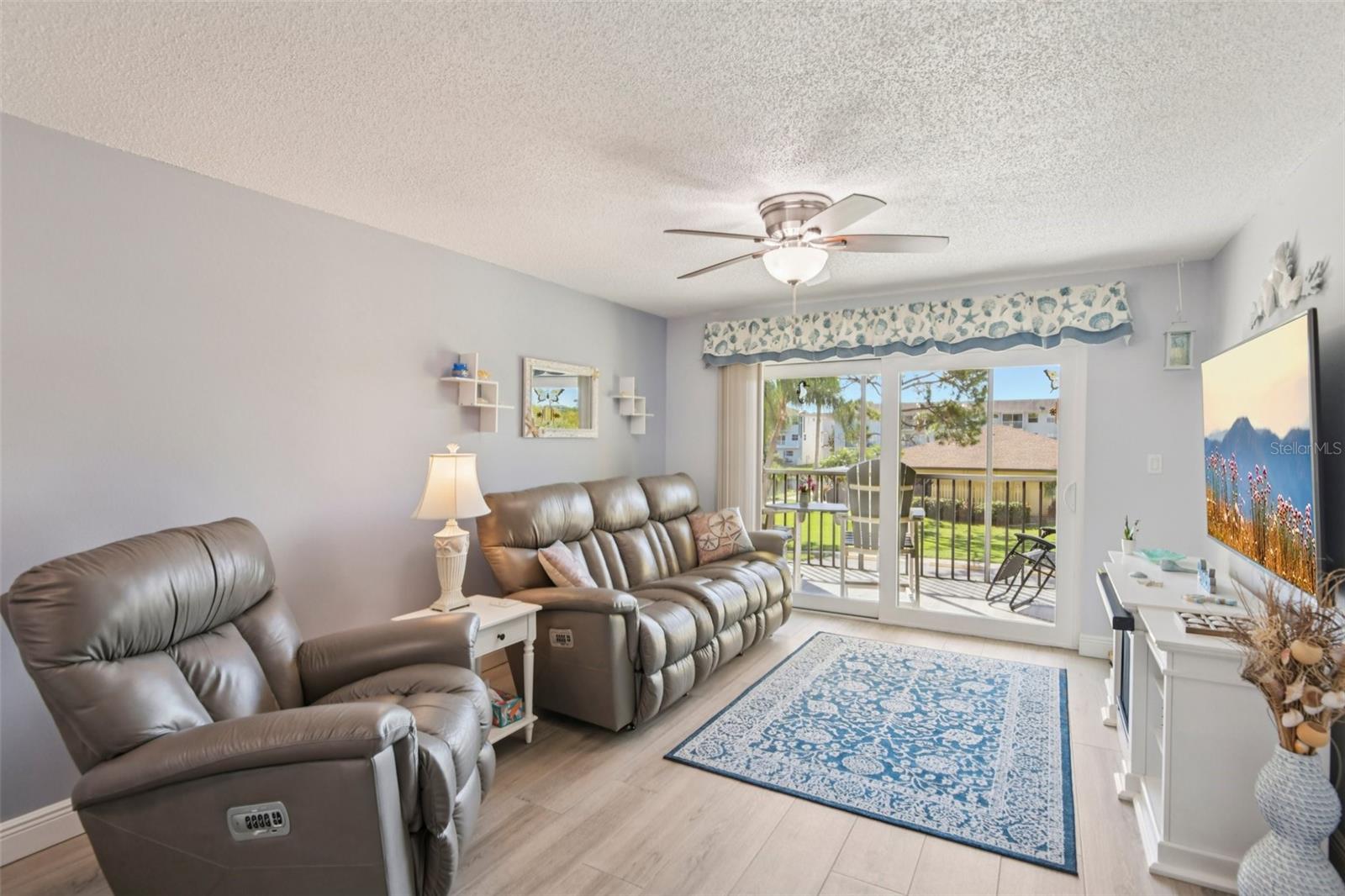 Image 10 of 85 For 5849 Park Street N 202