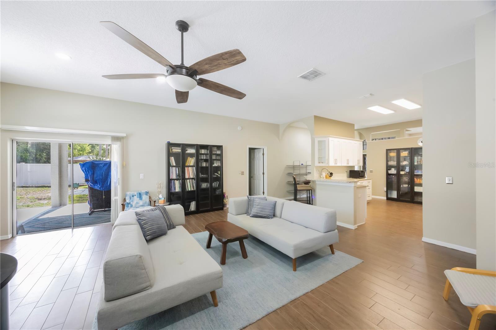 Image 14 of 40 For 18520 Ambly Lane