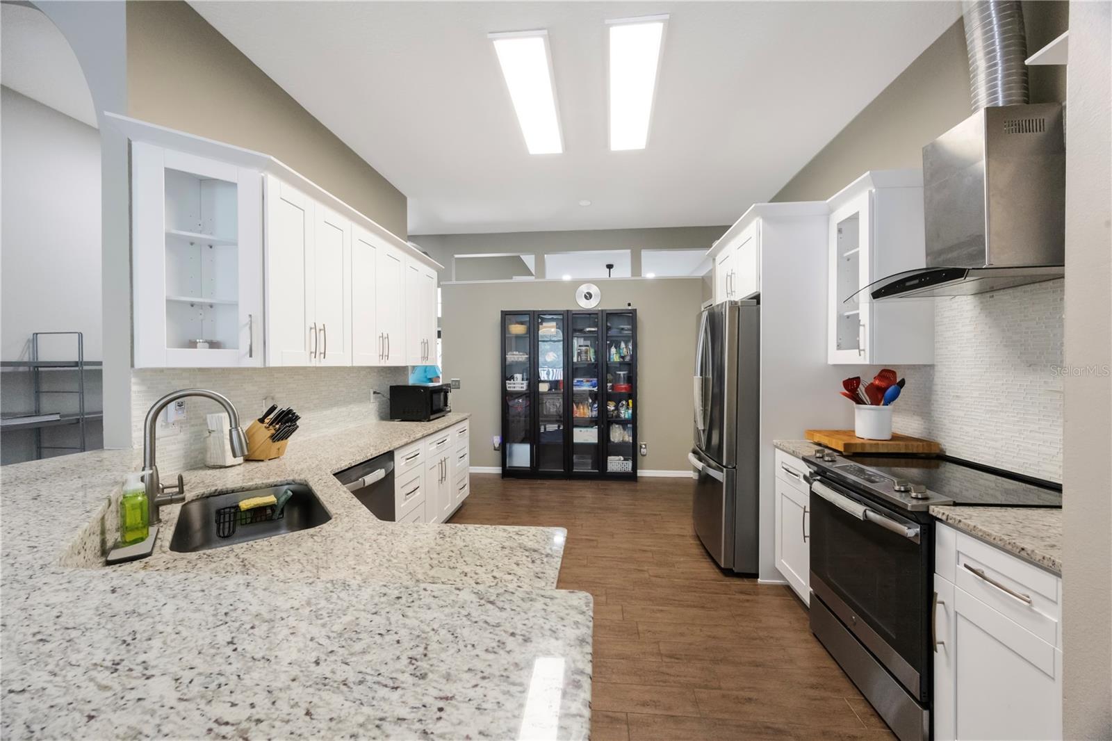 Image 16 of 40 For 18520 Ambly Lane