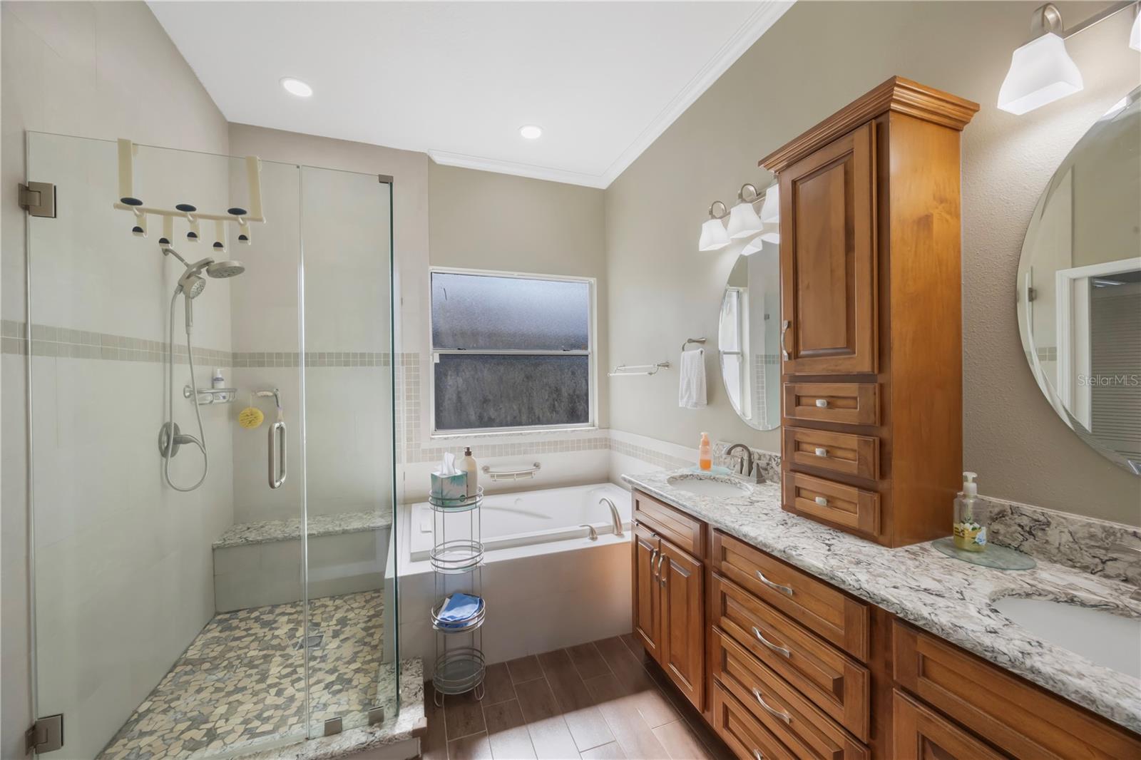 Image 24 of 40 For 18520 Ambly Lane