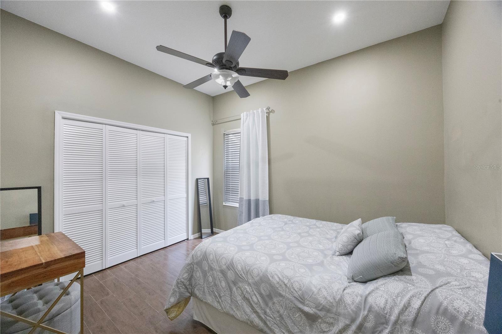 Image 26 of 40 For 18520 Ambly Lane