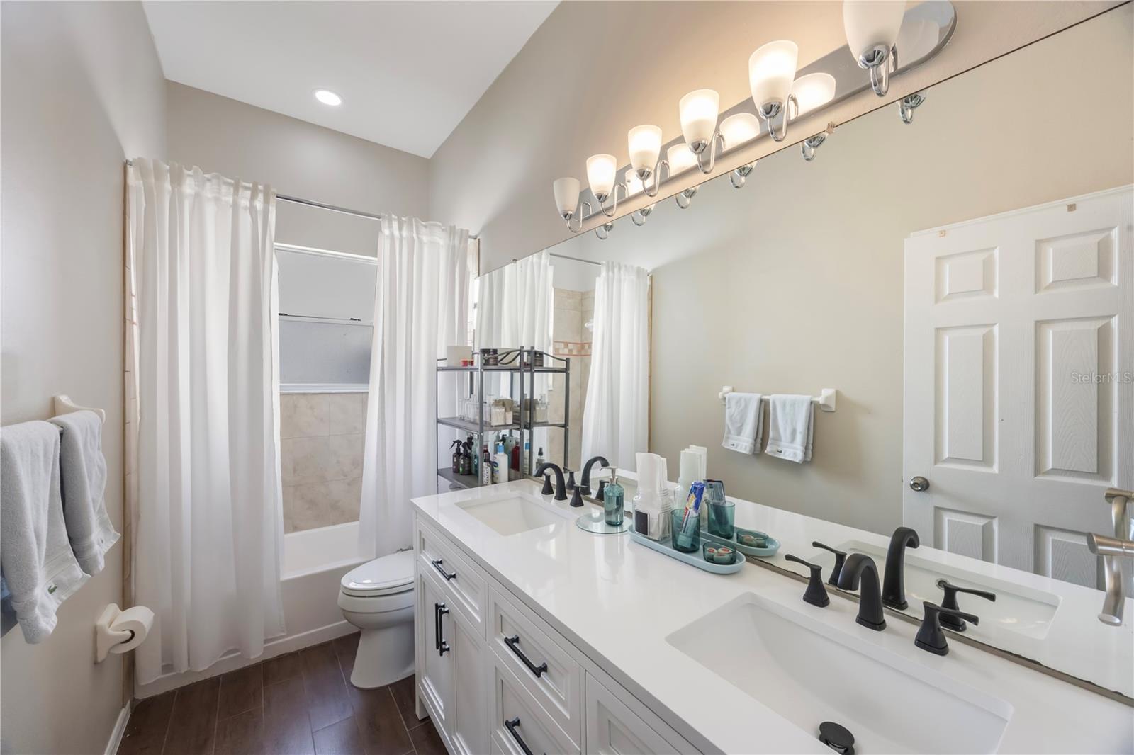 Image 27 of 40 For 18520 Ambly Lane