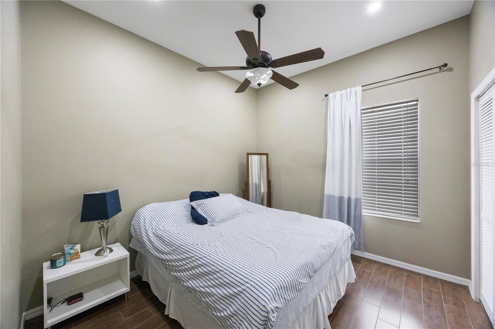 Image 28 of 40 For 18520 Ambly Lane