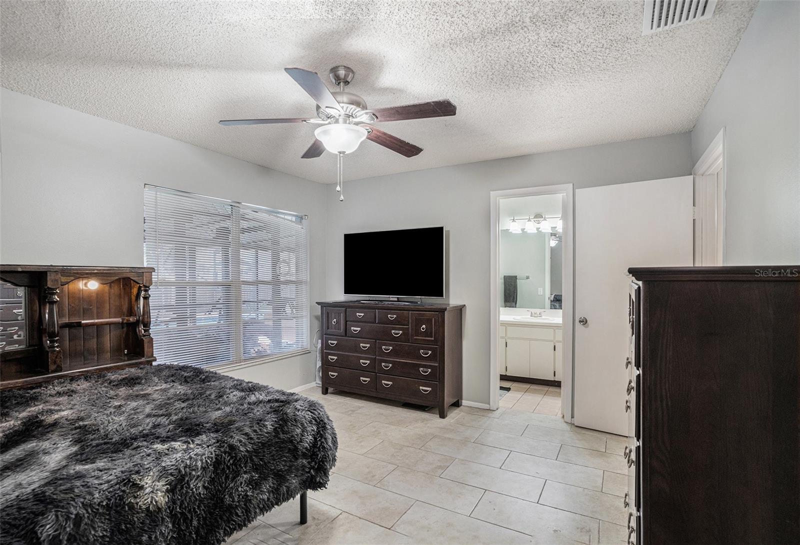 Image 13 of 27 For 2013 Shadow Pine Drive