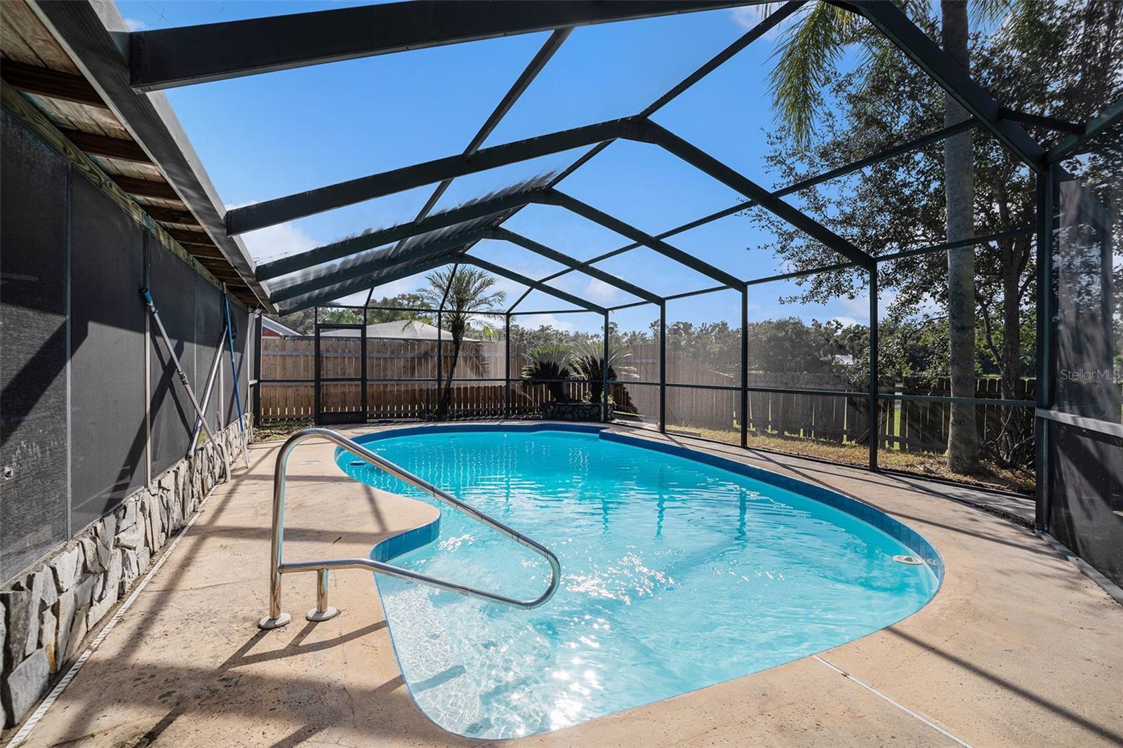 Image 25 of 27 For 2013 Shadow Pine Drive