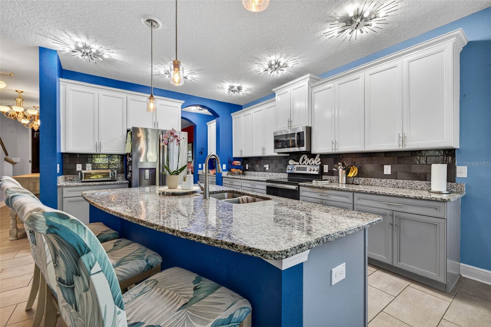 Image 6 of 47 For 3059 3rd Avenue N