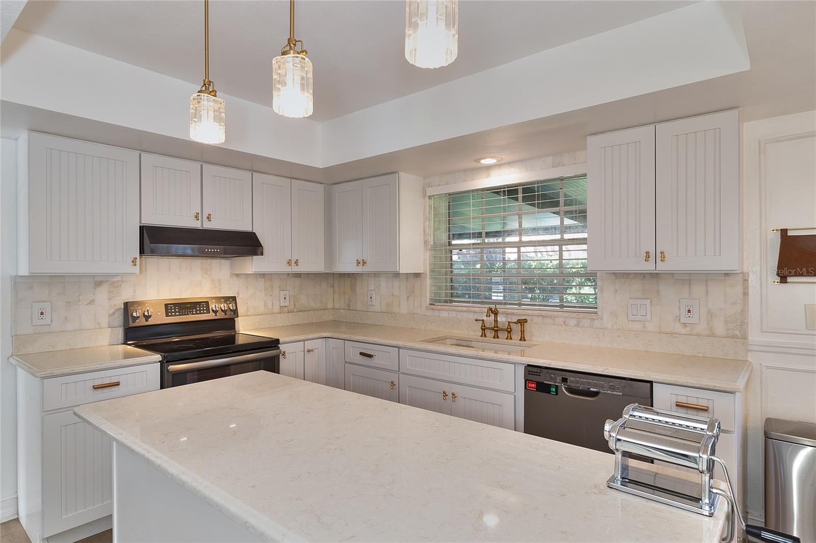 Image 28 of 59 For 4405 Honeybrook Circle