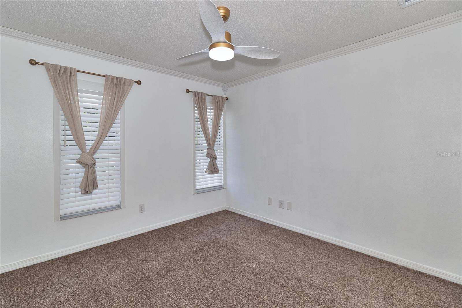 Image 43 of 59 For 4405 Honeybrook Circle