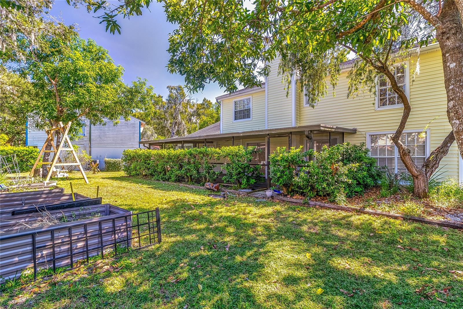 Image 5 of 59 For 4405 Honeybrook Circle