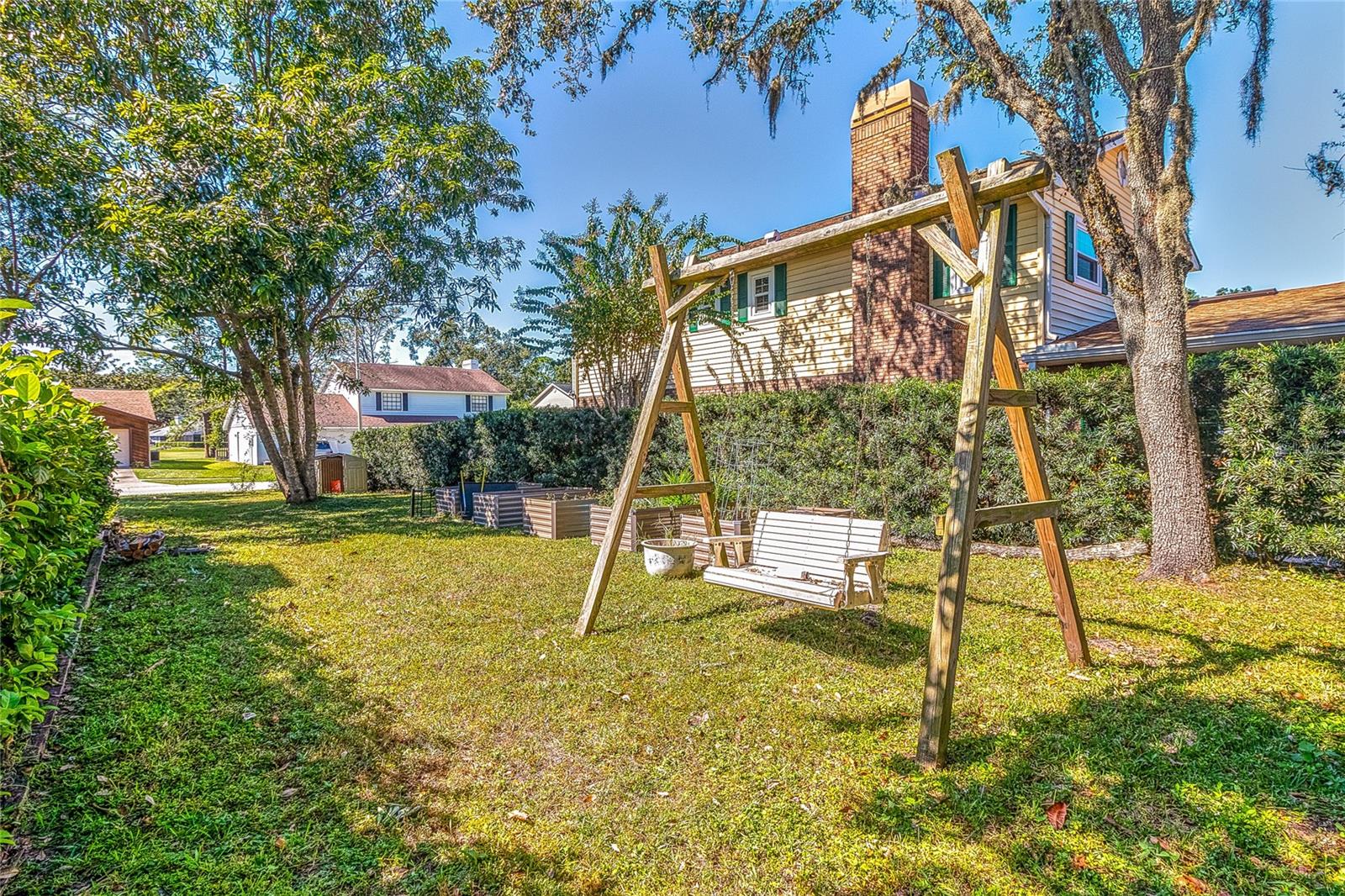 Image 6 of 59 For 4405 Honeybrook Circle