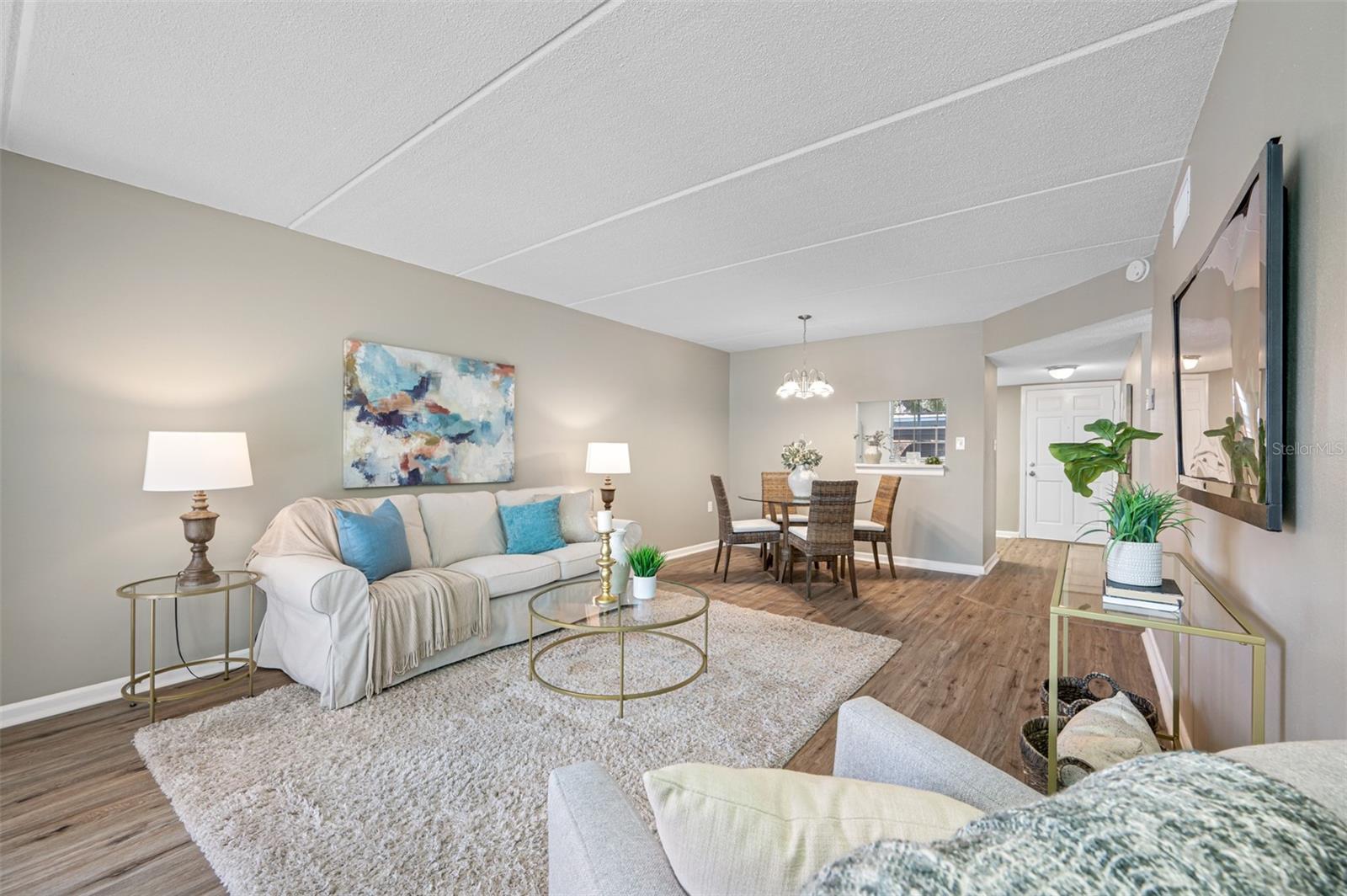 Image 11 of 34 For 821 Deleon Court 103