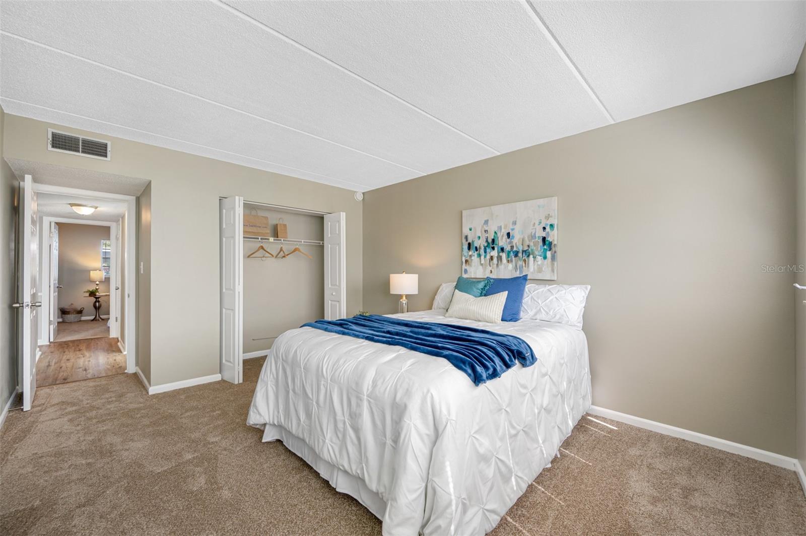 Image 13 of 34 For 821 Deleon Court 103