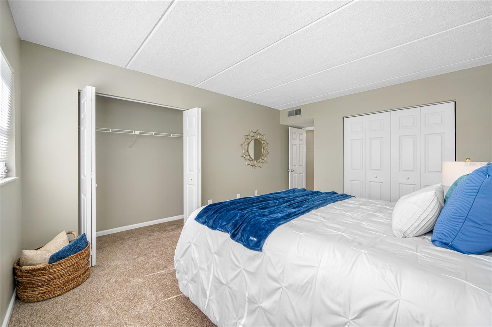 Image 14 of 34 For 821 Deleon Court 103