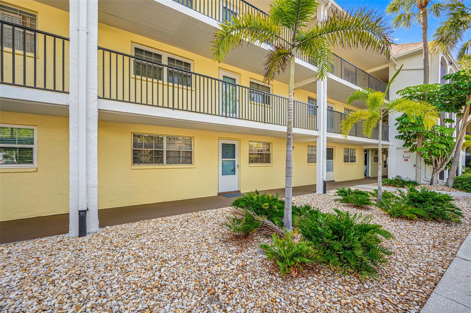 Image 2 of 34 For 821 Deleon Court 103