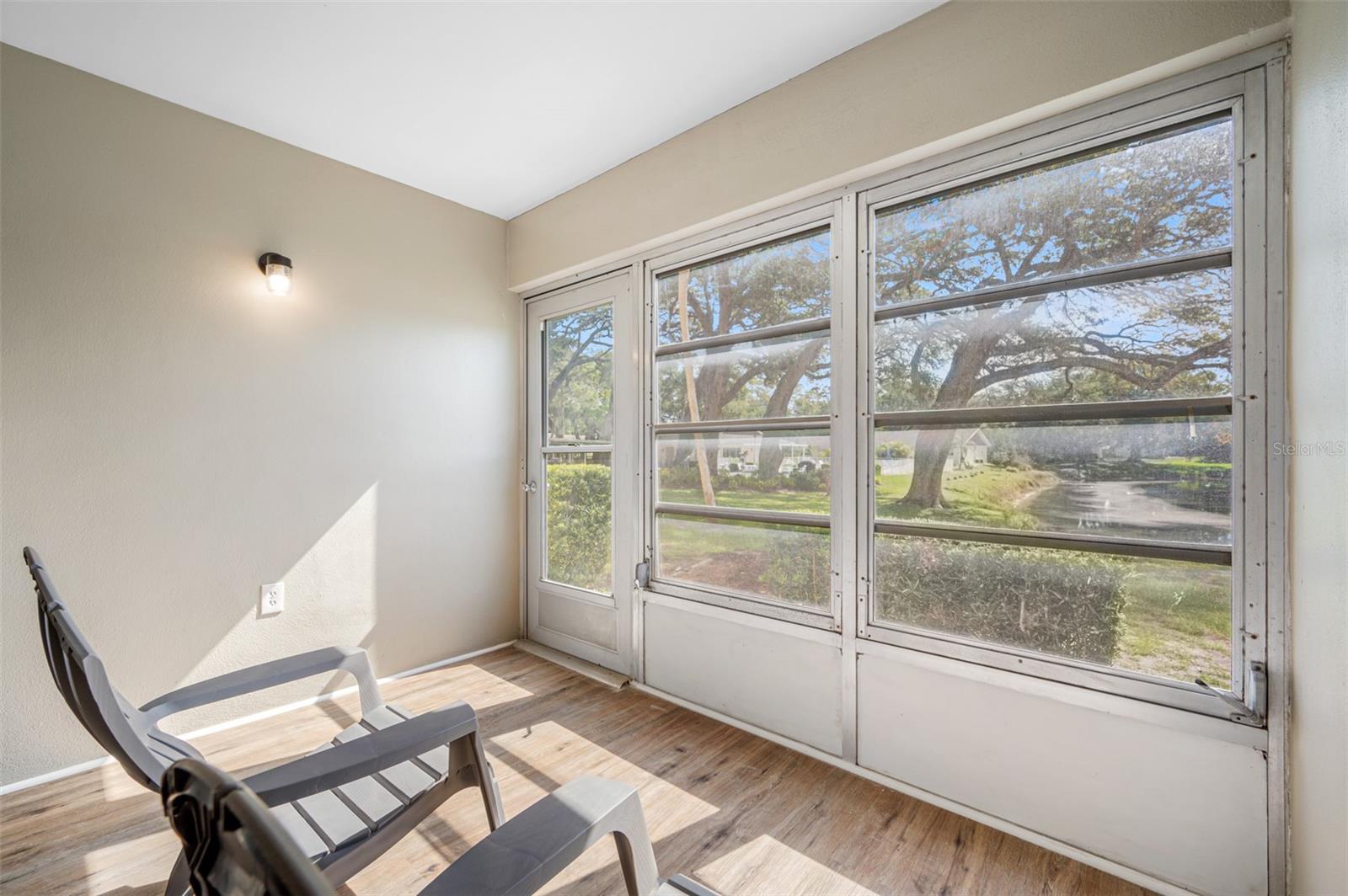 Image 22 of 34 For 821 Deleon Court 103