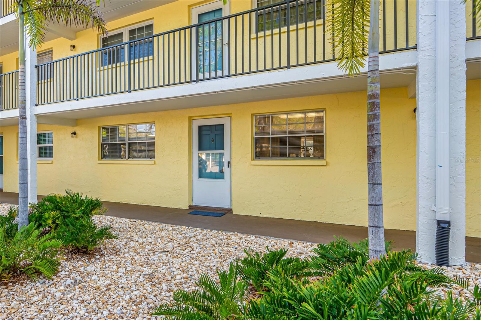 Image 3 of 34 For 821 Deleon Court 103