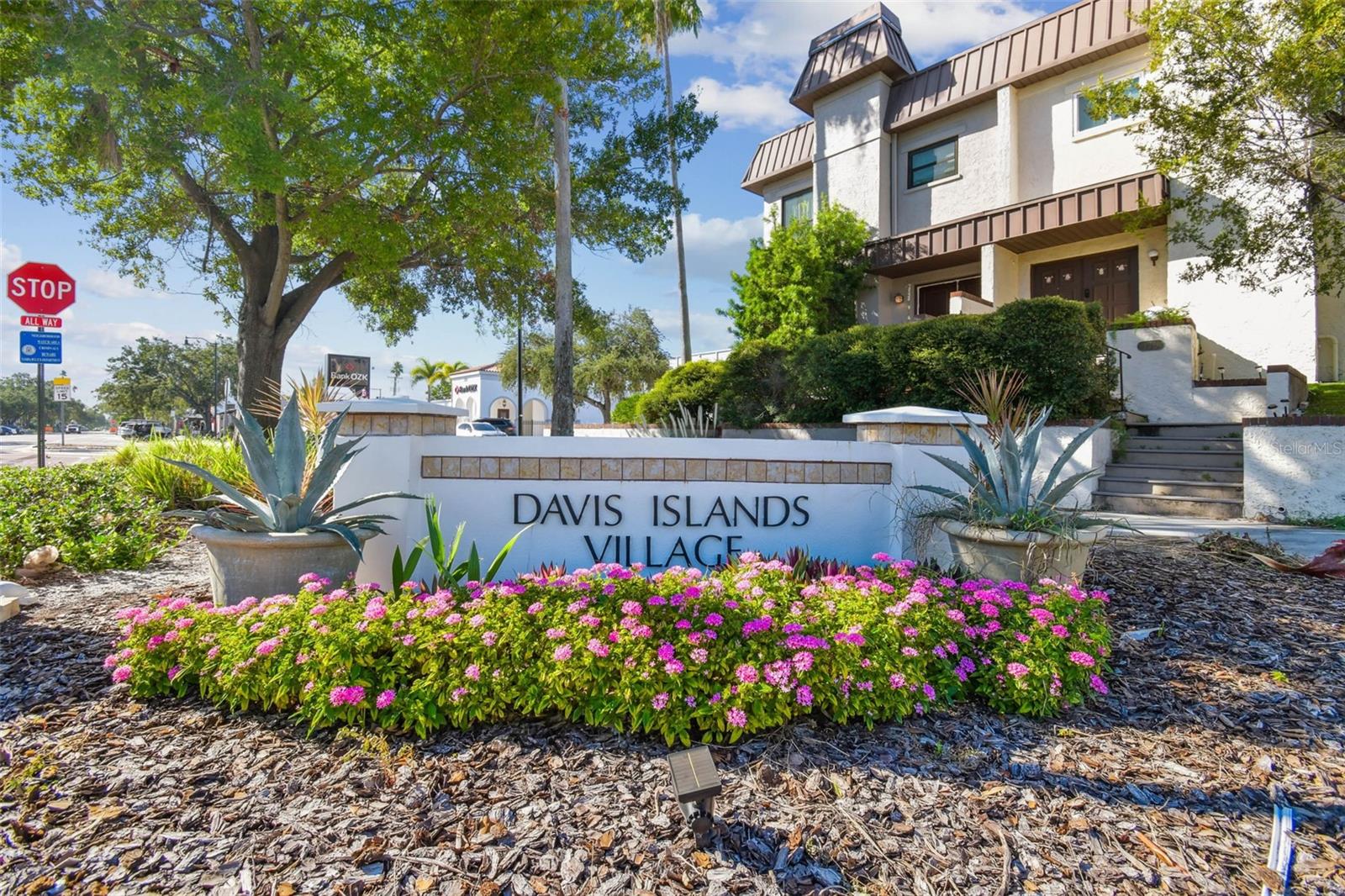 Image 5 of 33 For 166 Davis Boulevard