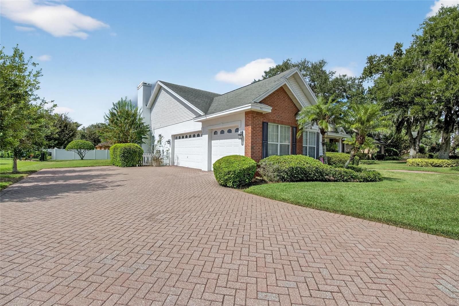 Image 3 of 62 For 940 Ashton Oaks Circle