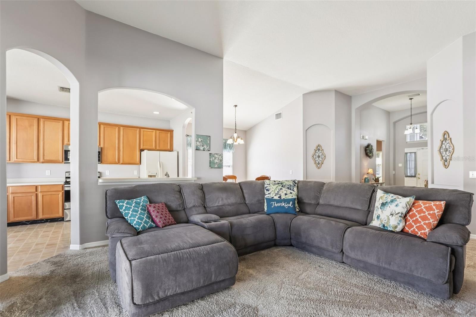 Listing photo id 12 for 7924 Moccasin Trail Drive