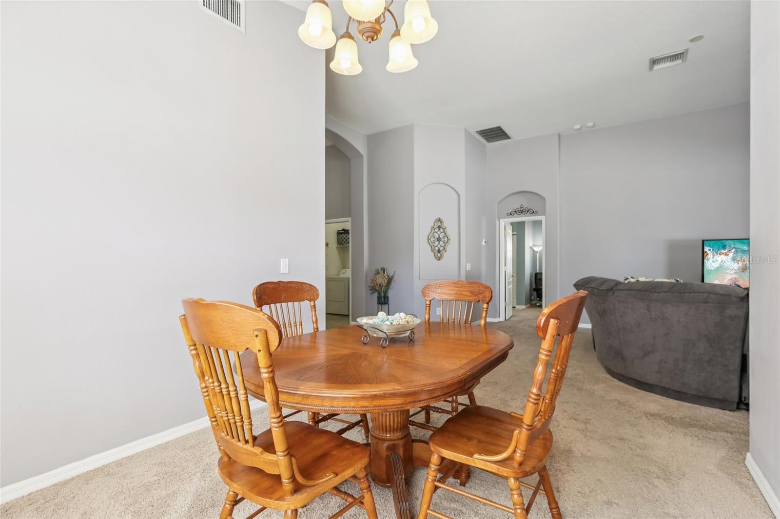 Listing photo id 17 for 7924 Moccasin Trail Drive