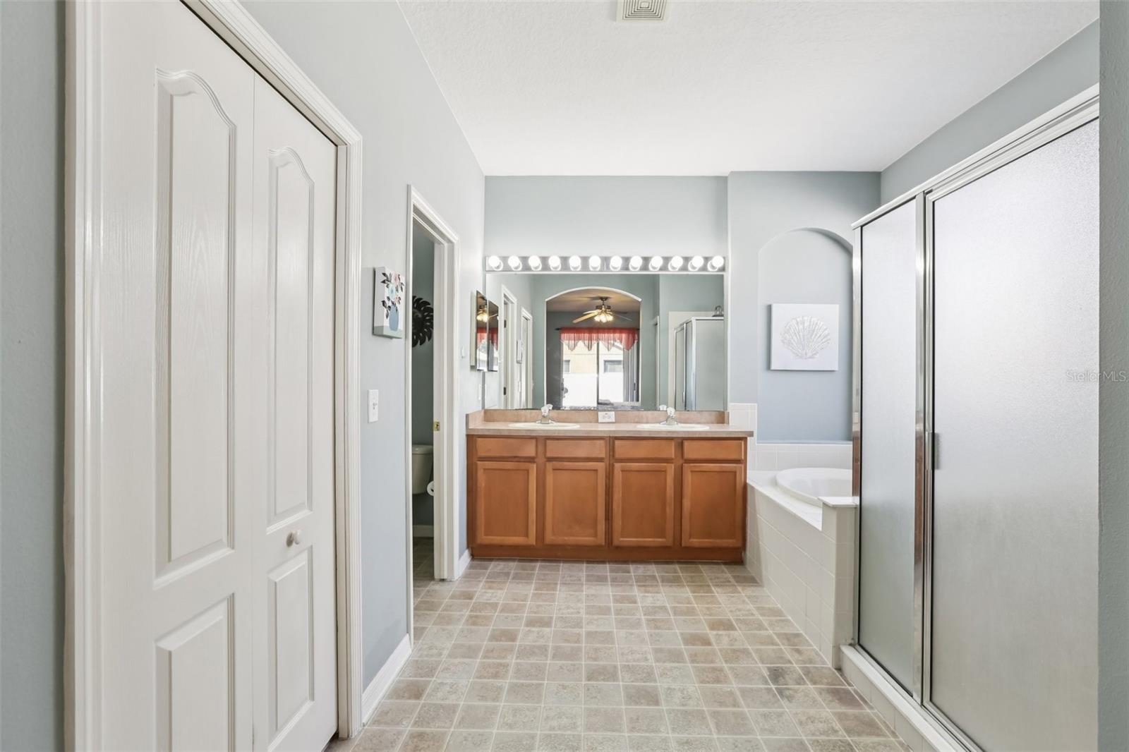 Listing photo id 33 for 7924 Moccasin Trail Drive