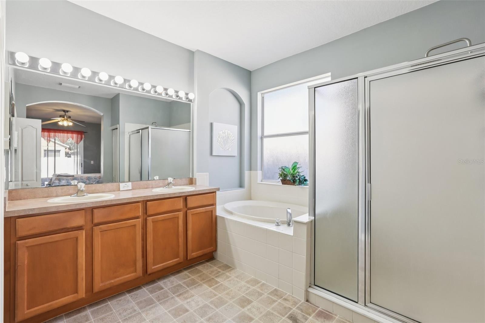 Listing photo id 34 for 7924 Moccasin Trail Drive