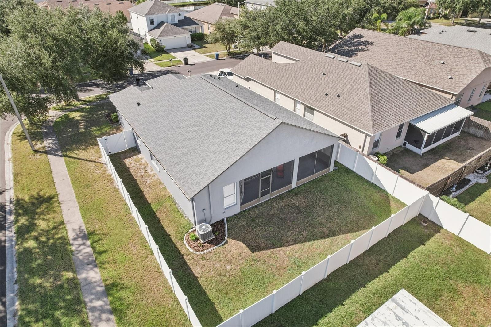 Listing photo id 42 for 7924 Moccasin Trail Drive