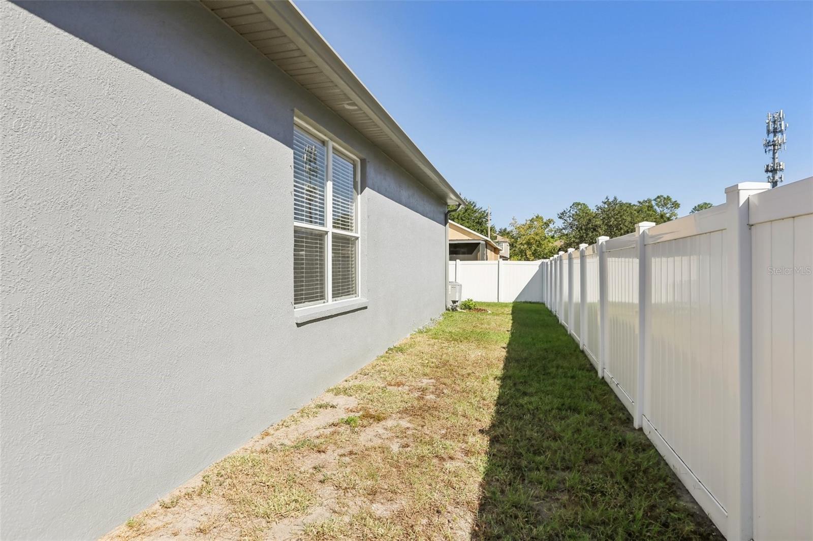 Listing photo id 43 for 7924 Moccasin Trail Drive